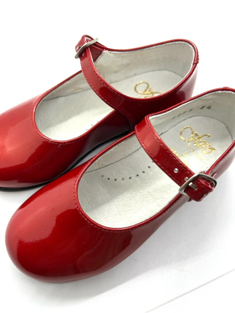 Faro classic red
